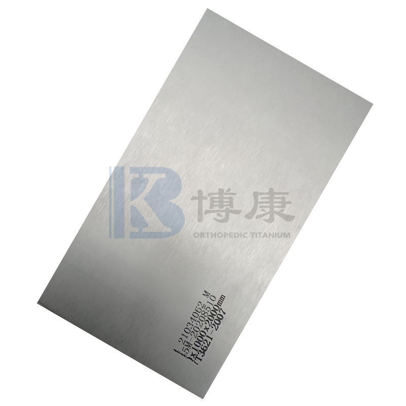 Những cân nhắc chính khi mua và sử dụng tấm kim loại titan là gì?